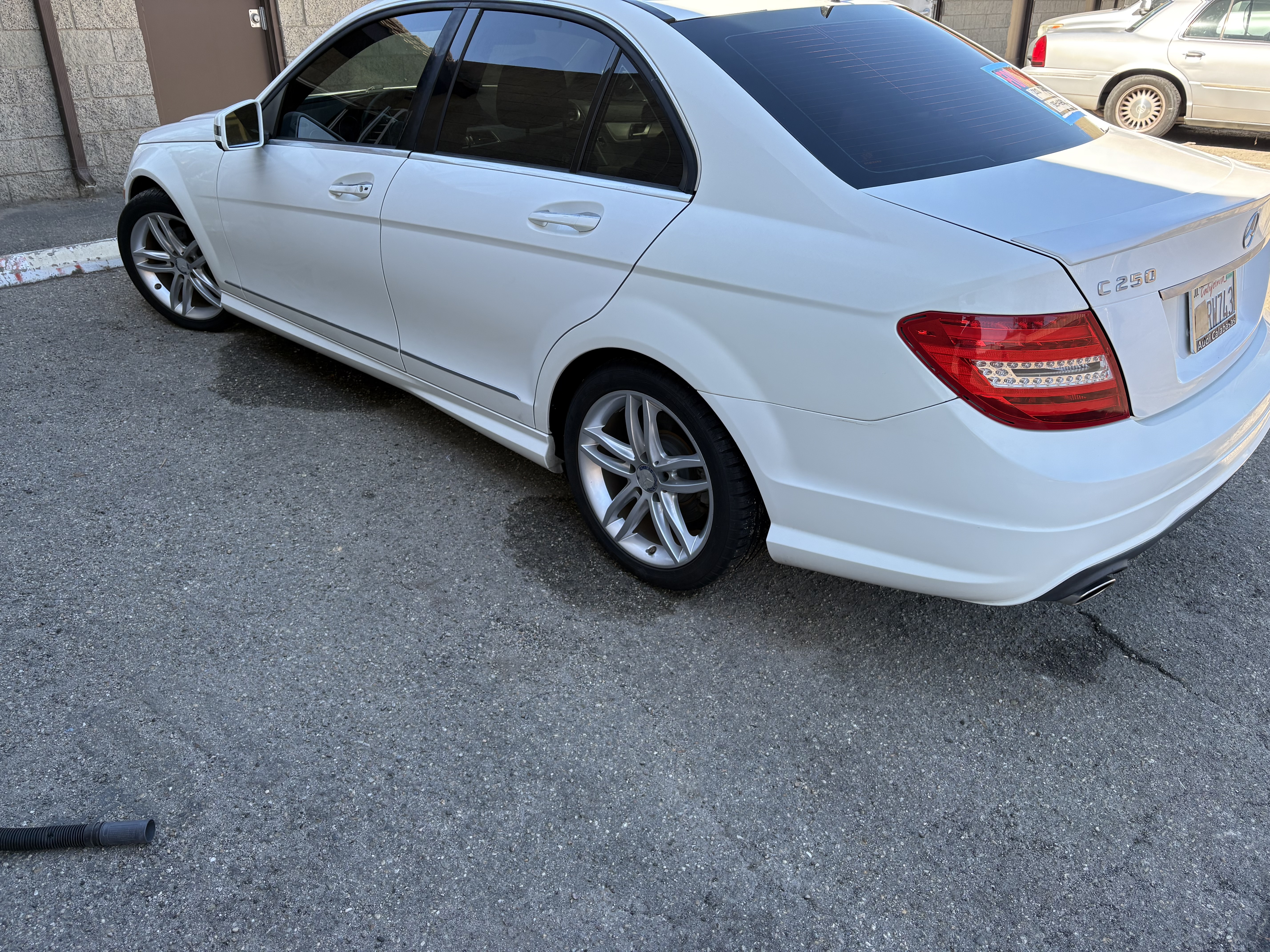 Used 2013 Mercedes-Benz C 250 Sedan image 6