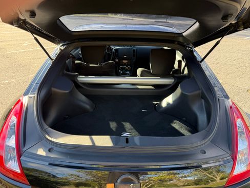 Used 2013 Nissan 370Z Touring w/ Sport Pkg image 8