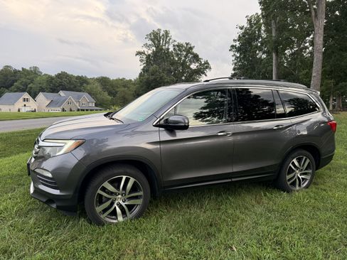 Used 2016 Honda Pilot Elite image 13