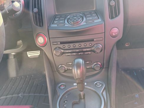 Used 2015 Nissan 370Z NISMO image 13