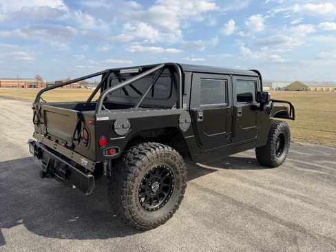 Used 1998 HUMMER H1 4-Door Hard Top image 6