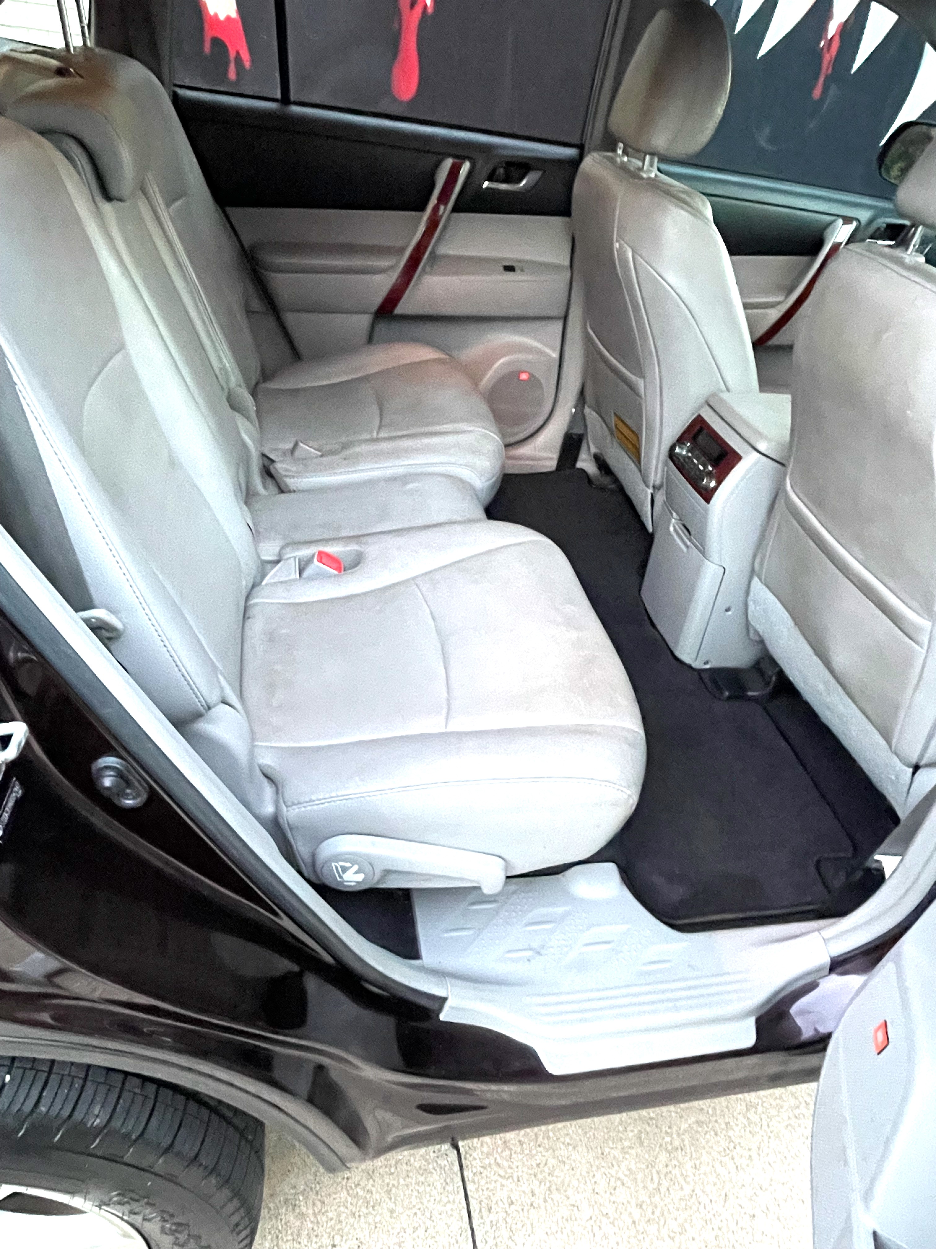 Used 2011 Toyota Highlander Limited w/ Tow Pkg AWD/4WD image 9