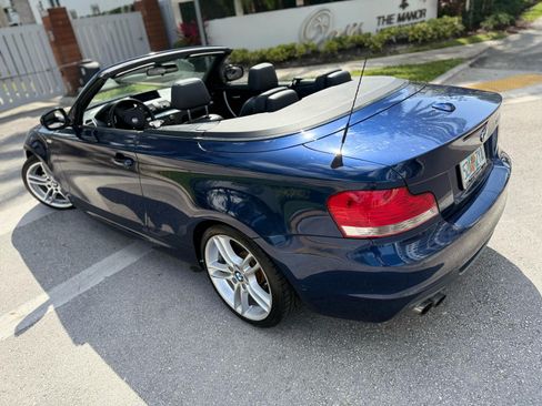 Used 2011 BMW 135i Convertible image 18
