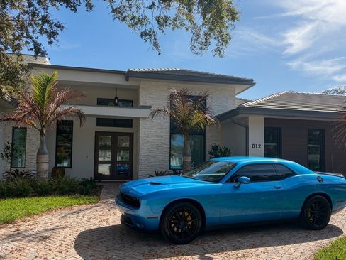 Used 2016 Dodge Challenger R/T w/ Blacktop Package image 1