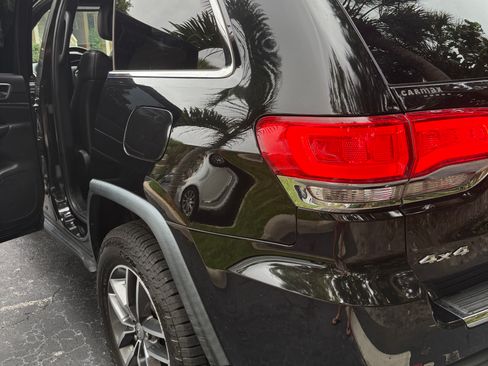 Used 2018 Jeep Grand Cherokee Limited w/ Trailer Tow Group IV image 15