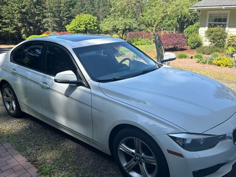 Used 2014 BMW 328i xDrive Sedan AWD/4WD image 1