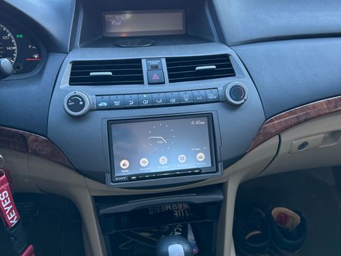 Used 2011 Honda Accord EX image 9