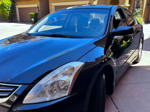 Used 2012 Nissan Altima 2.5 S w/ Convenience Pkg FWD image 1