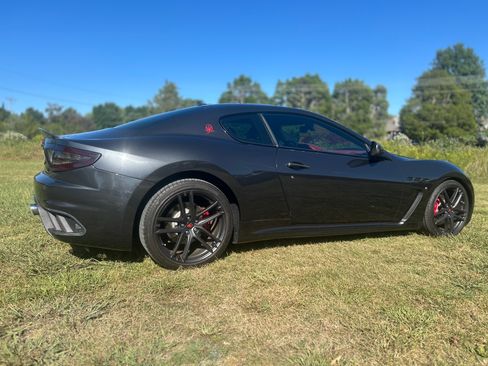 Used 2013 Maserati GranTurismo Sport image 12