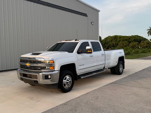 Used 2017 Chevrolet Silverado 3500 LTZ w/ Duramax Plus Package AWD/4WD image 21