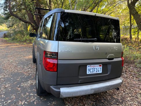 Used 2003 Honda Element EX image 10