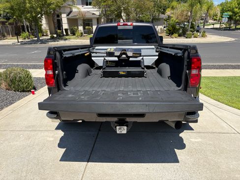 Used 2015 GMC Sierra 3500 Denali w/ Duramax Plus Package AWD/4WD image 10