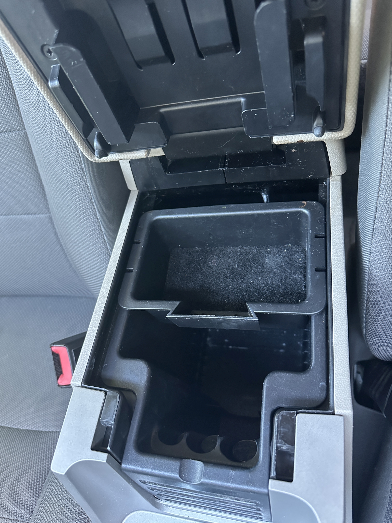 Used 2010 Ford Escape 4WD Hybrid image 12