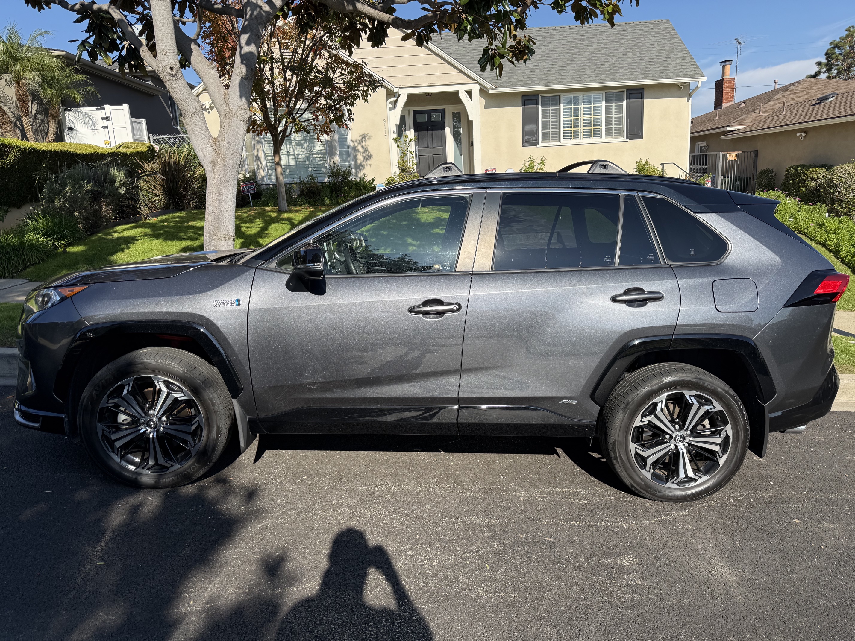 Used 2021 Toyota RAV4 XSE w/ Premium Package AWD/4WD image 1