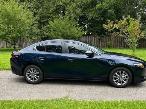 Used 2025 MAZDA MAZDA3 s FWD image 9