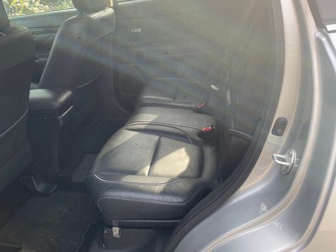 Used 2018 Mitsubishi Outlander SEL image 17