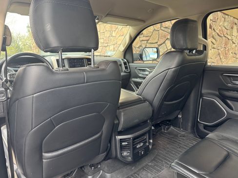 Used 2020 RAM 1500 Laramie w/ Off Road Group image 27