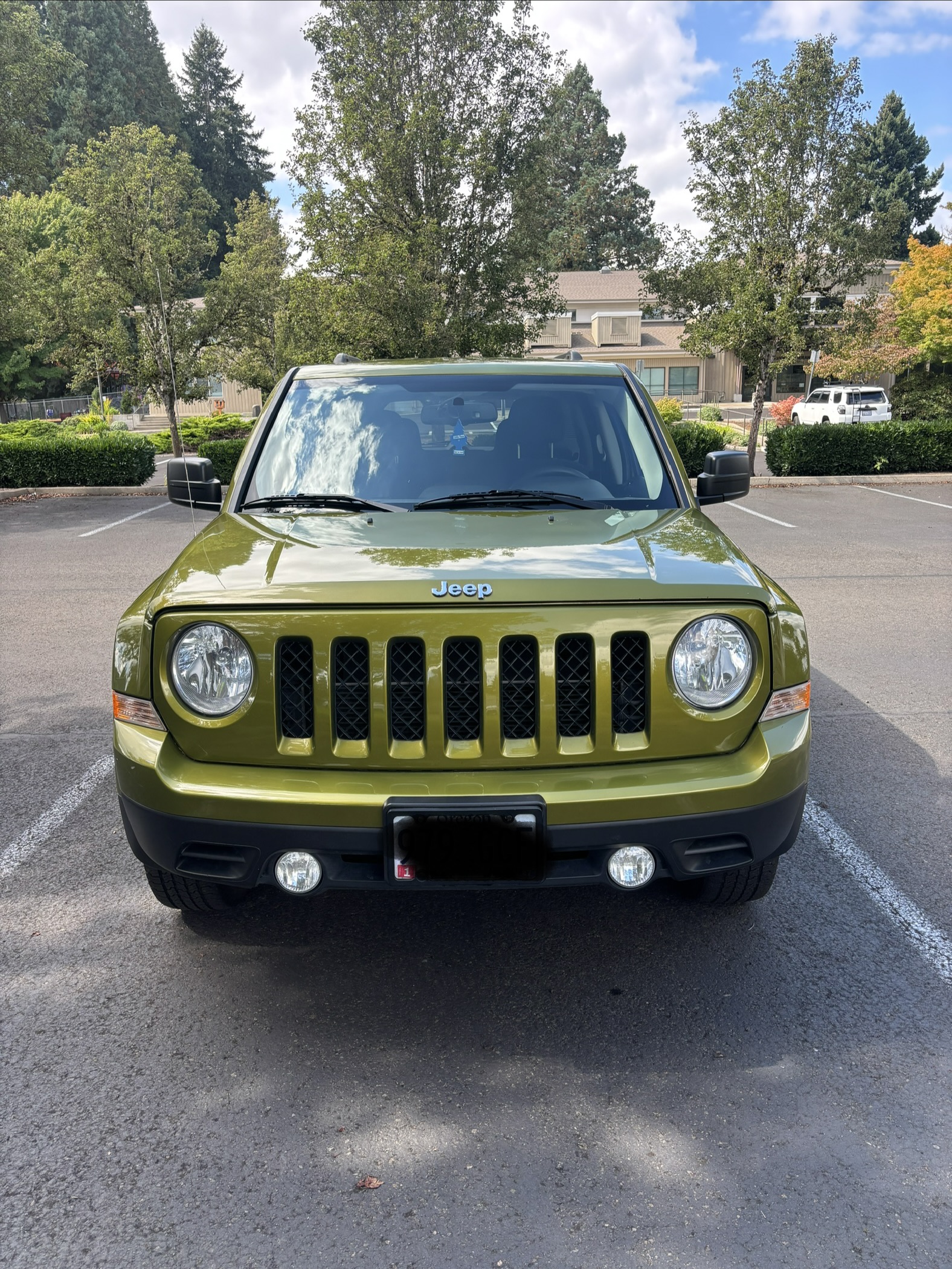 Used 2012 Jeep Patriot Sport w/ PWR Value Group AWD/4WD image 2