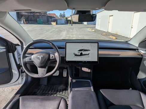 Used 2023 Tesla Model 3 Performance image 19