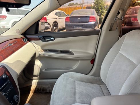 Used 2008 Chevrolet Impala LT FWD image 11