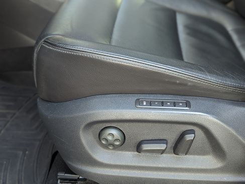 Used 2016 Volkswagen Tiguan SEL image 20