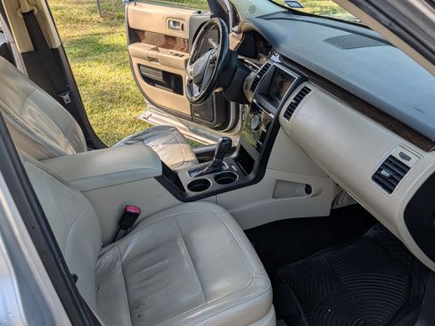 Used 2013 Ford Flex Limited image 10