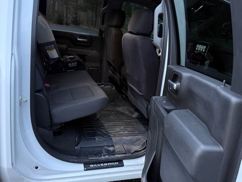 Used 2020 Chevrolet Silverado 2500 LT w/ Snow Plow Prep/Camper Package image 6