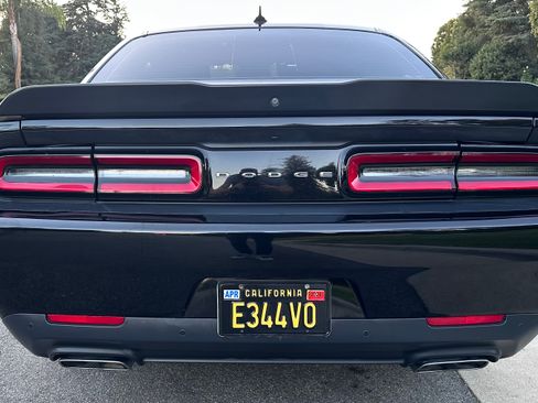 Used 2016 Dodge Challenger R/T Plus image 17