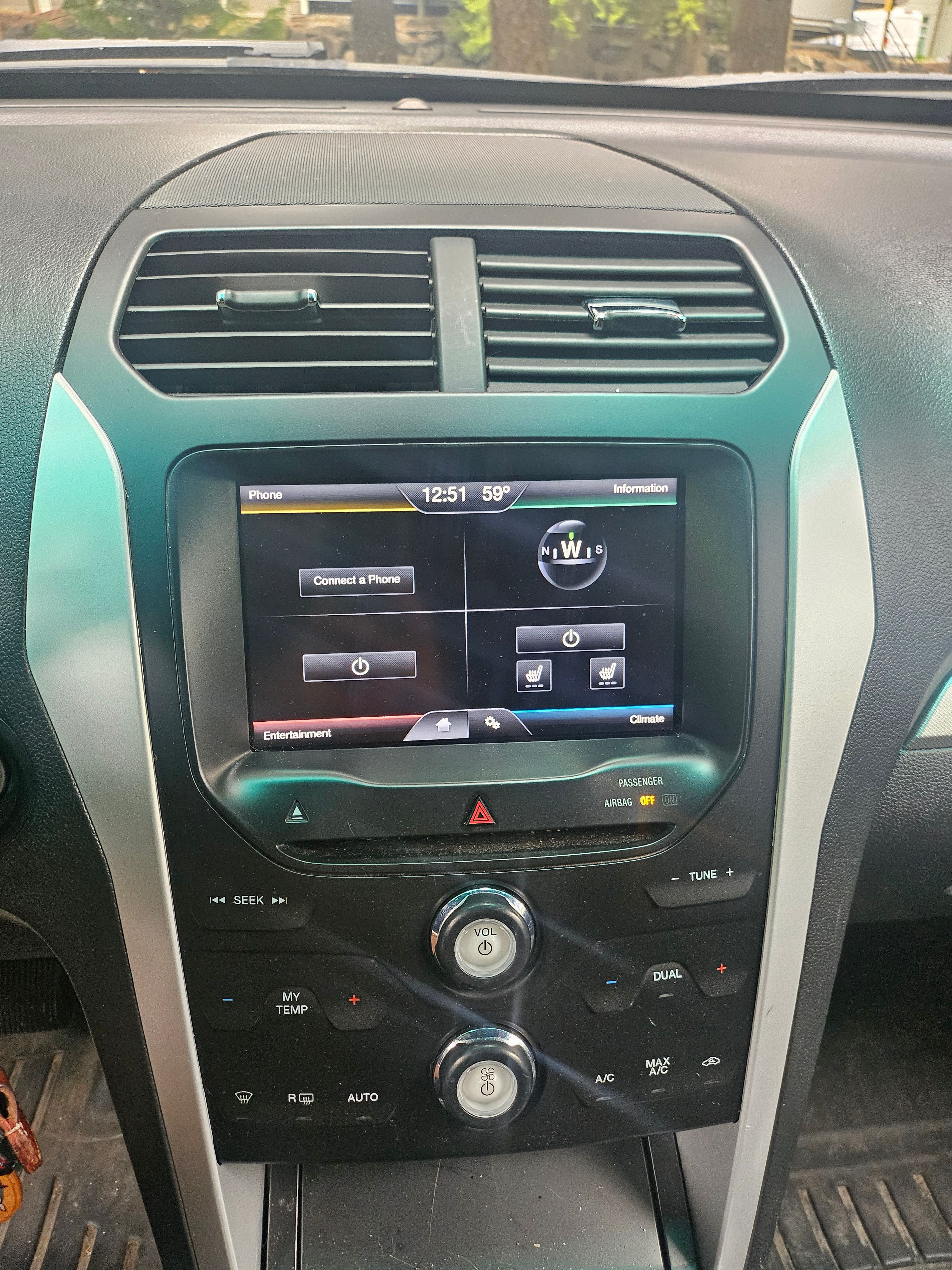 Used 2013 Ford Explorer XLT AWD/4WD image 15
