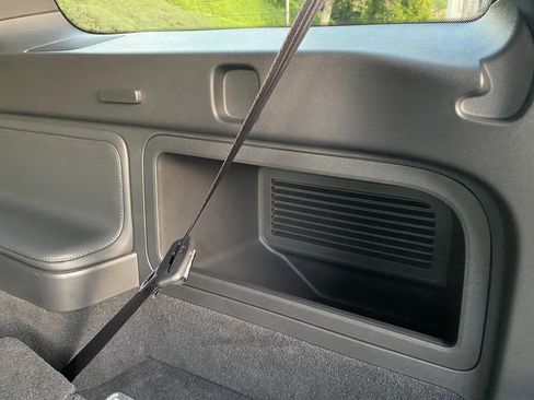 Used 2026 Rivian R1S Adventure image 32