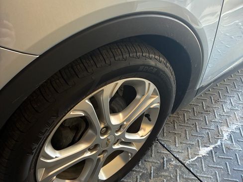 Used 2018 Chevrolet Bolt LT image 16