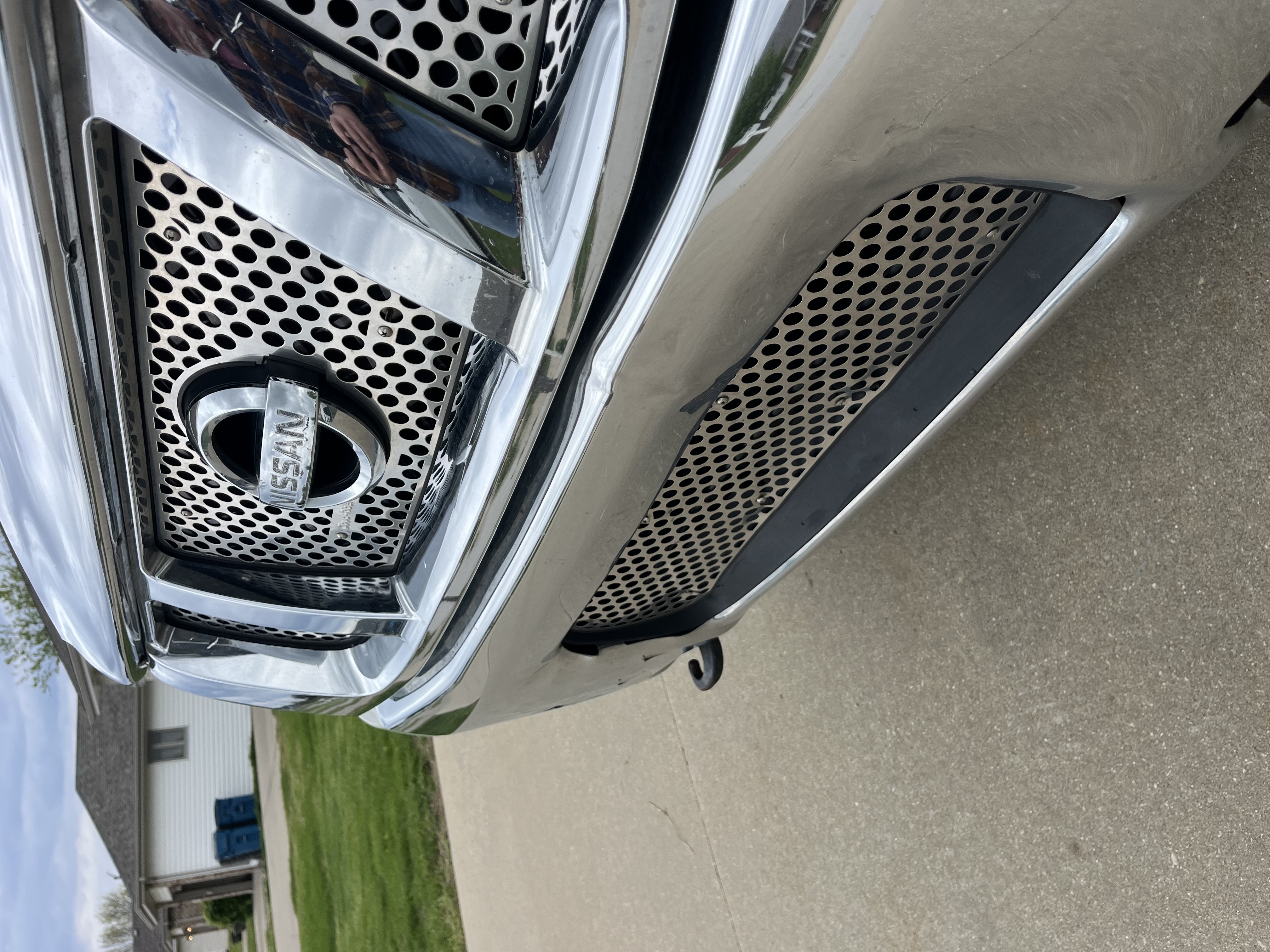 Used 2010 Nissan Titan XE AWD/4WD image 16