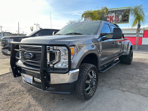 Used 2021 Ford F350 XL w/ STX Appearance Package AWD/4WD image 1