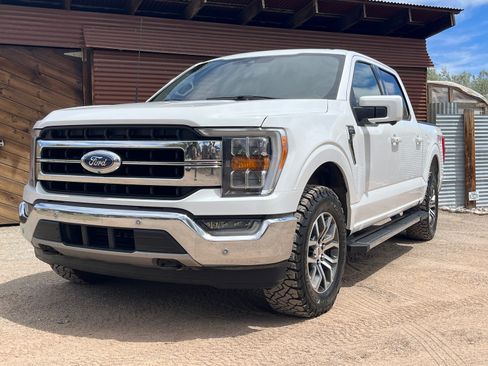 Used 2021 Ford F150 Lariat w/ FX4 Off-Road Package AWD/4WD image 2