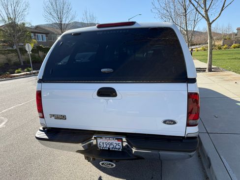 Used 2002 Ford F250 2WD Crew Cab Super Duty image 9