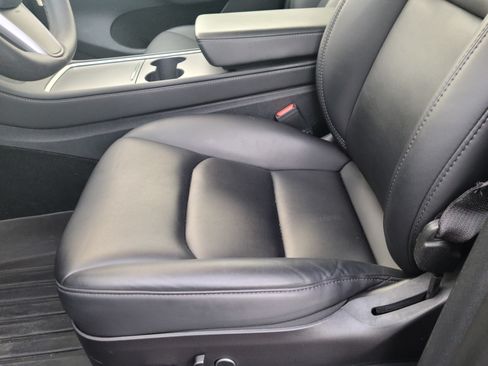 Used 2023 Tesla Model Y Long Range image 14