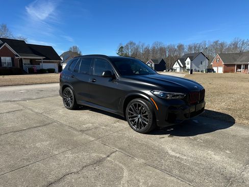 Used 2022 BMW X5 xDrive40i AWD/4WD image 6