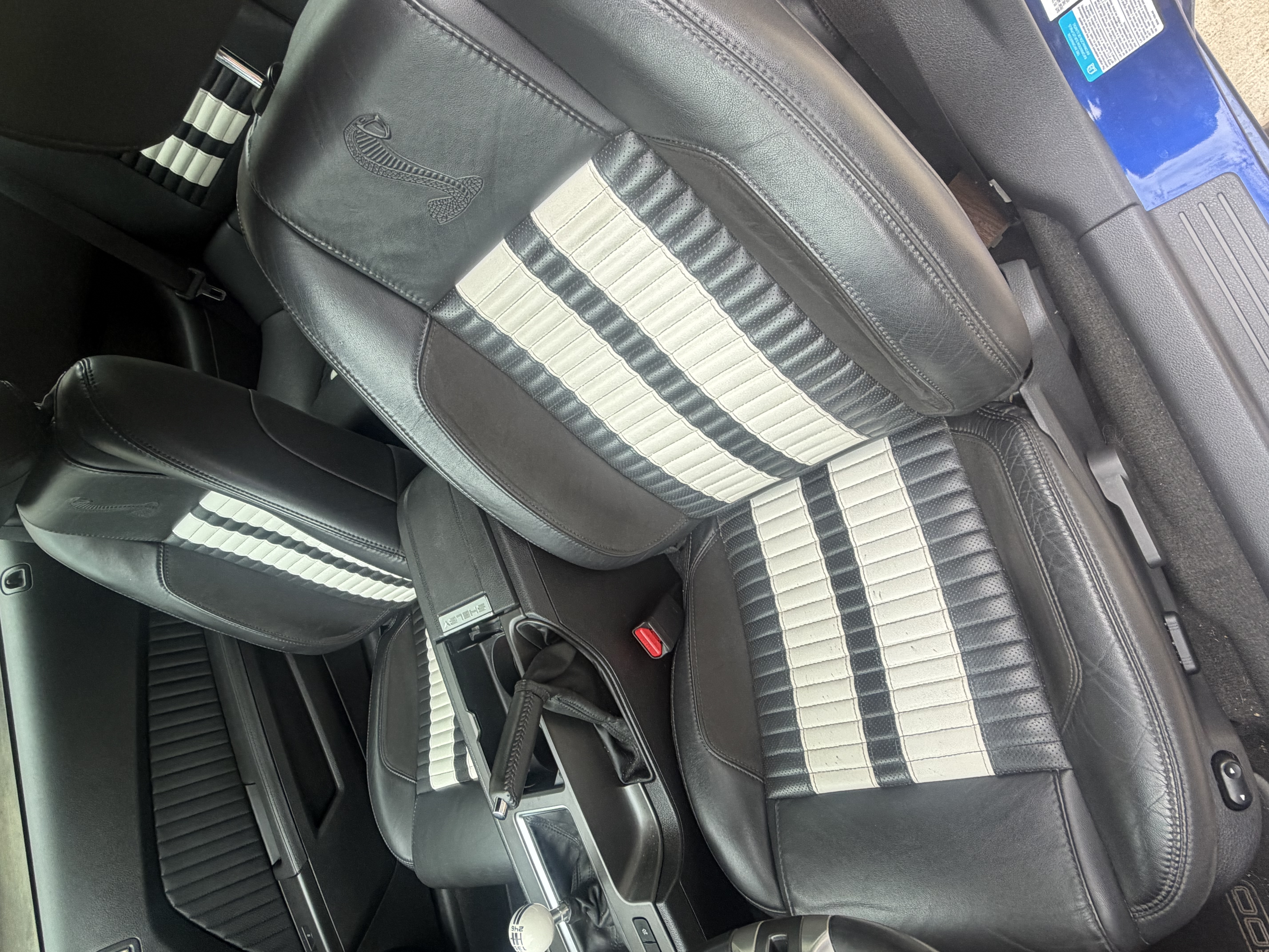Used 2013 Ford Mustang Shelby GT500 w/ Electronics Pkg RWD image 9