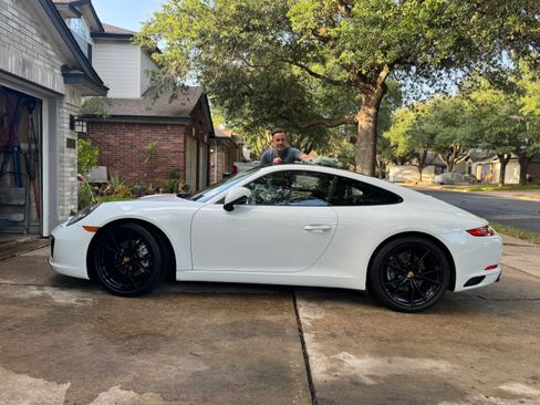 Used 2017 Porsche 911 Carrera image 6