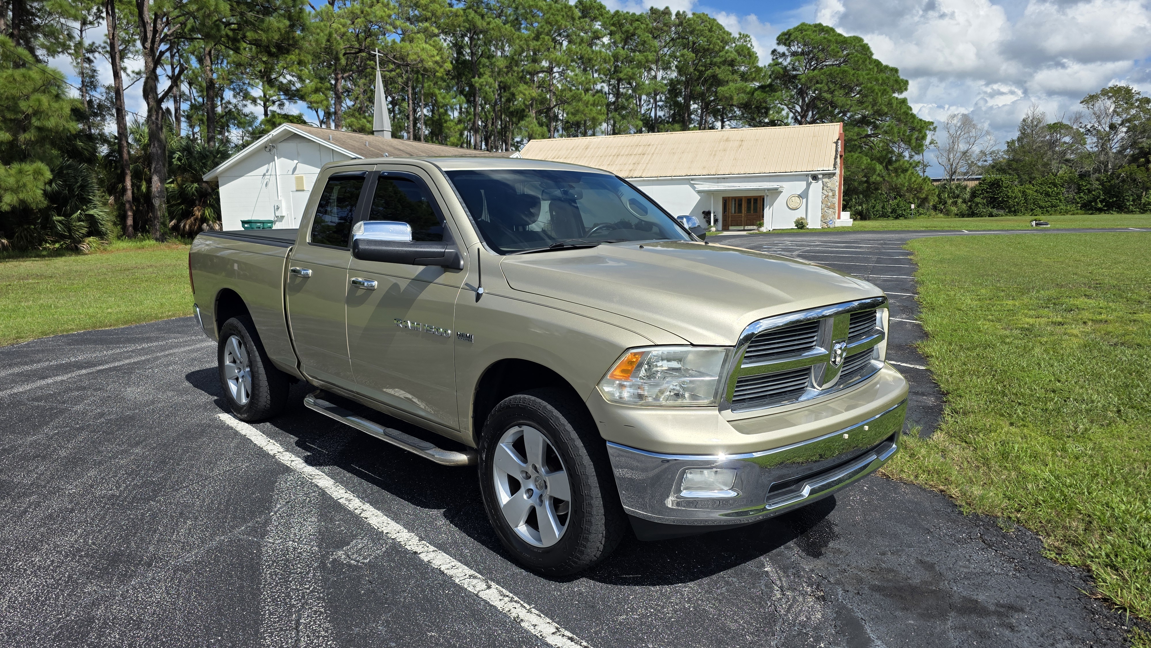Used 2011 RAM 1500 Big Horn AWD/4WD image 4