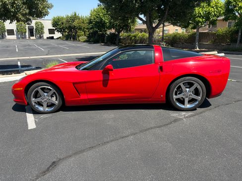 Used 2008 Chevrolet Corvette Coupe w/ Preferred Equipment Group RWD image 10