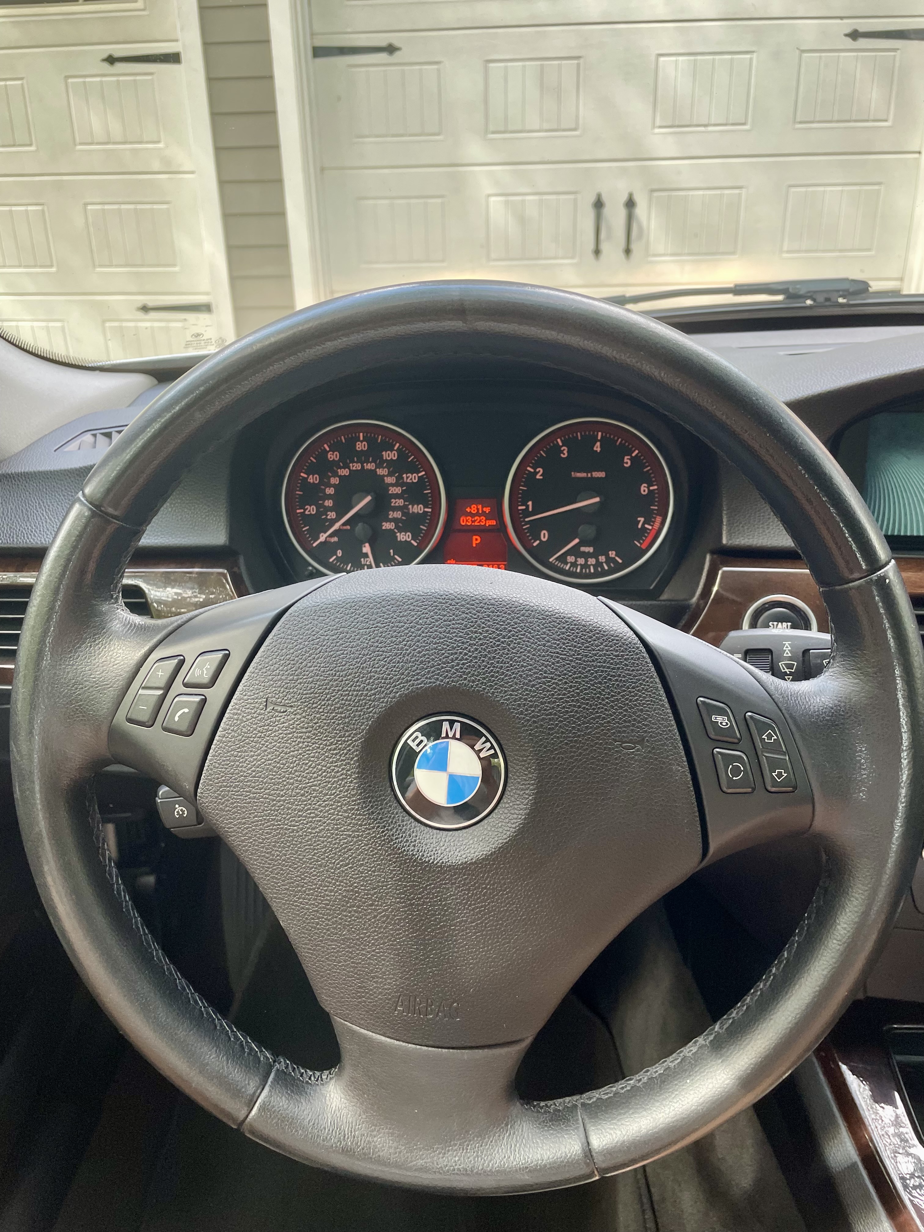 Used 2011 BMW 328i xDrive Sedan AWD/4WD image 11