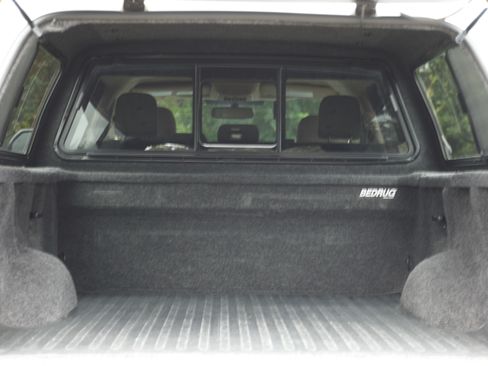 Used 2017 Ford F350 Lariat image 29