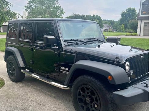Used 2017 Jeep Wrangler Unlimited Sport w/ Quick Order Package 24S AWD/4WD image 1