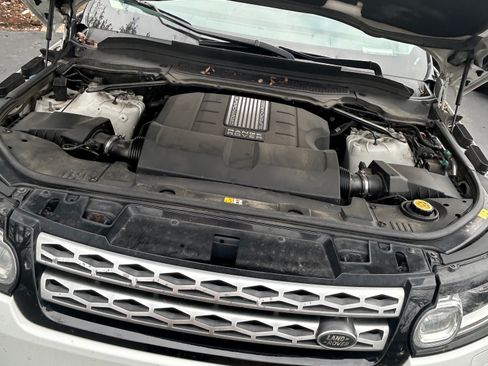 Used 2014 Land Rover Range Rover Sport HSE image 16