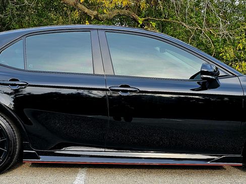 Used 2024 Toyota Camry image 11