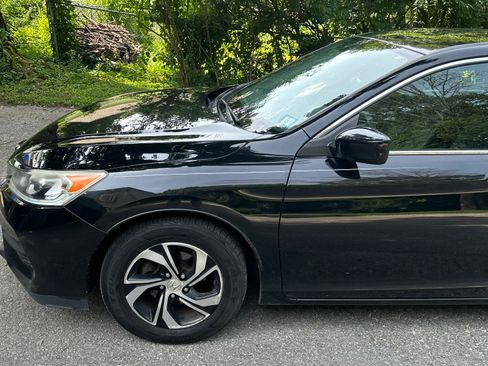 Used 2016 Honda Accord LX image 5