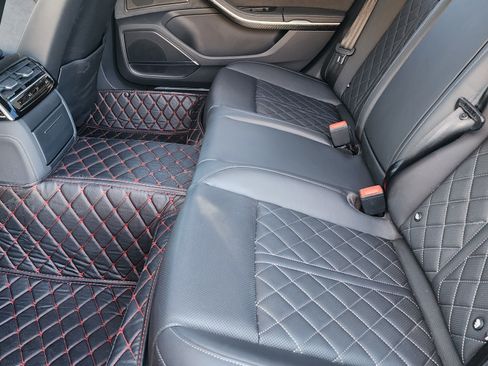 Used 2022 Audi S8 image 15