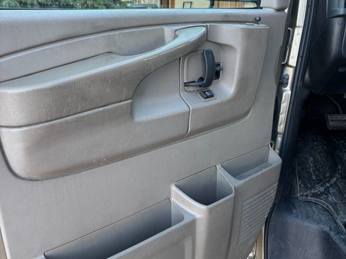 Used 2008 GMC Savana 1500 AWD Passenger w/ LT Preferred Equipment Group image 13