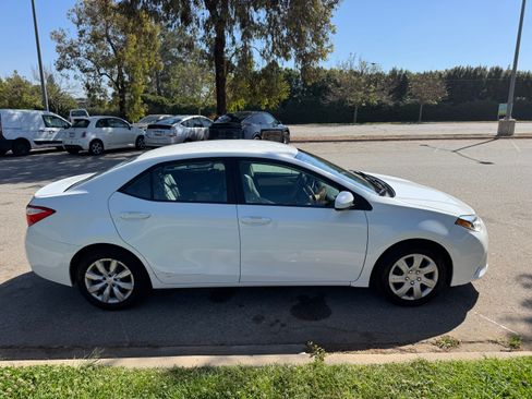 Used 2015 Toyota Corolla LE FWD image 17